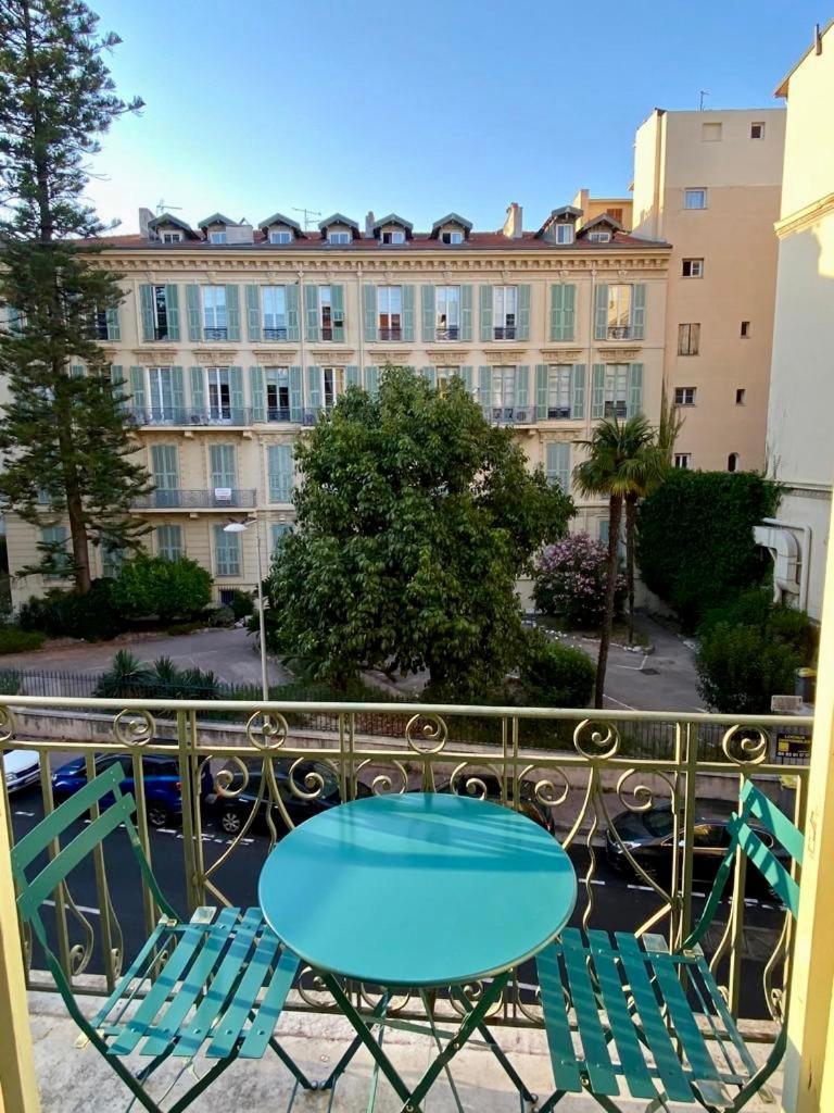 Appartement Nicois Au Coeur Du Triangle D'Or Nice Exterior foto